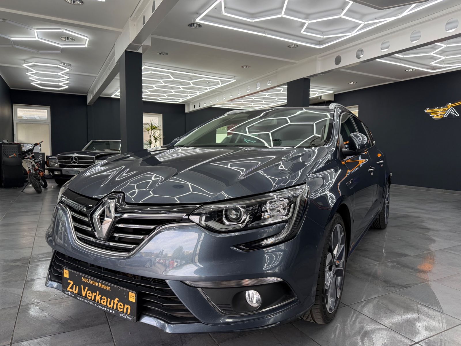 Renault Megane Megane IV BOSE-Edition*Navi*Massage*SHZ*PDC*MFL