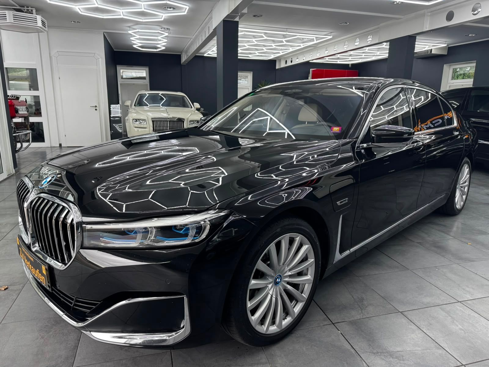 BMW 745 745L e xDrive Executiv*Pano*4xElek.Sitze*H&K*HuD