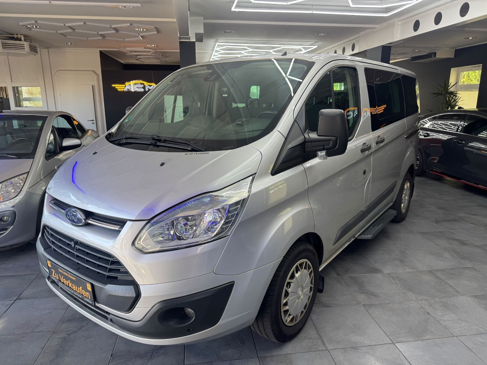 Ford Tourneo Custom Tourneo Custom* Kombi 300 L1* 9-Sitzer*
